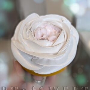 Marshmallow Flower Closeup