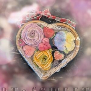 Marshmallow Flower Gift Box in Heart Shape